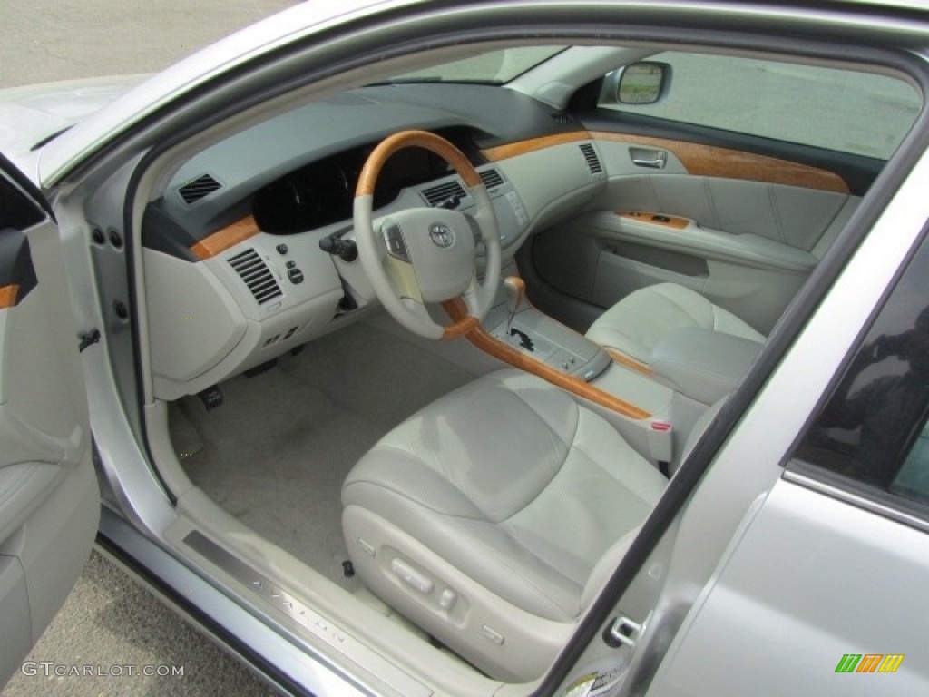 2005 Avalon Limited - Titanium Metallic / Light Gray photo #17