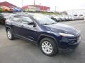 True Blue Pearl - Cherokee Latitude 4x4 Photo No. 7