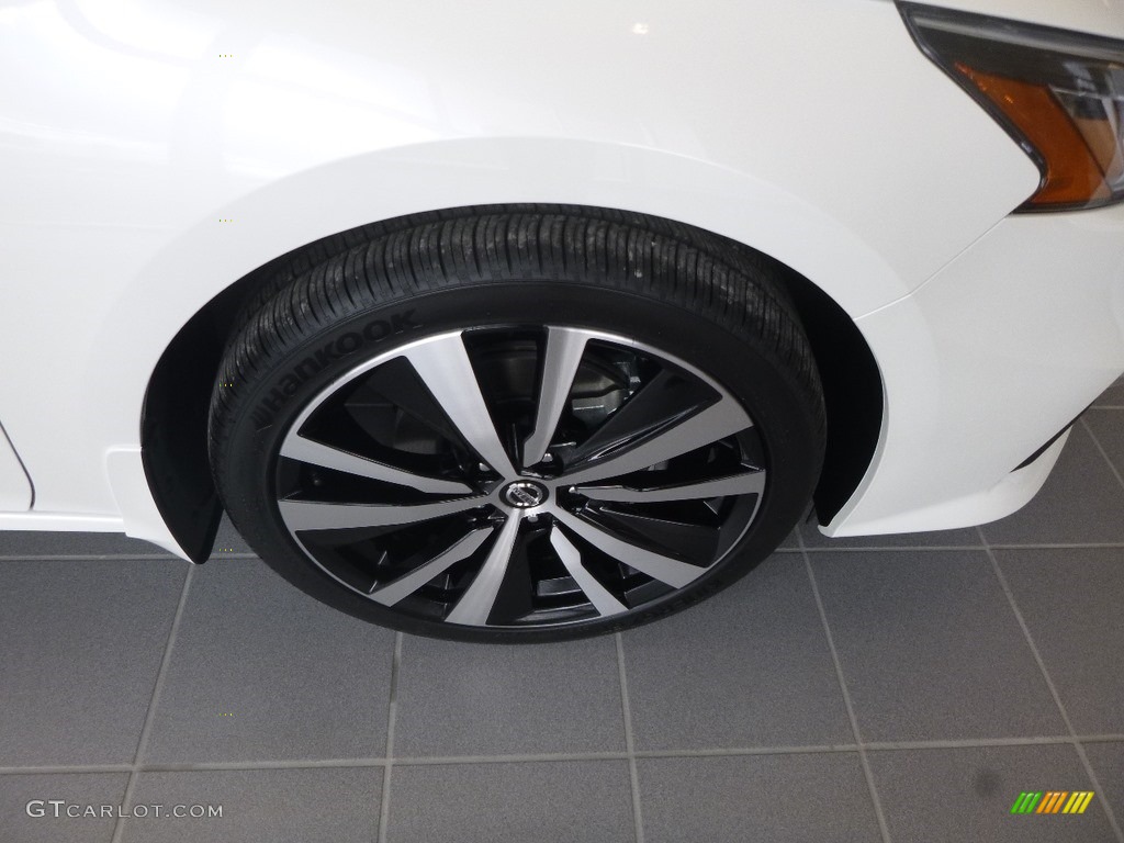 2019 Altima SR AWD - Pearl White / Charcoal photo #2