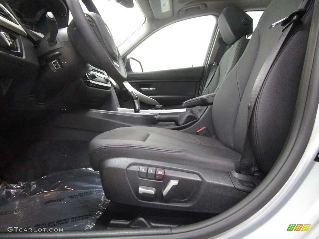 2018 3 Series 320i xDrive Sedan - Glacier Silver Metallic / Black photo #6