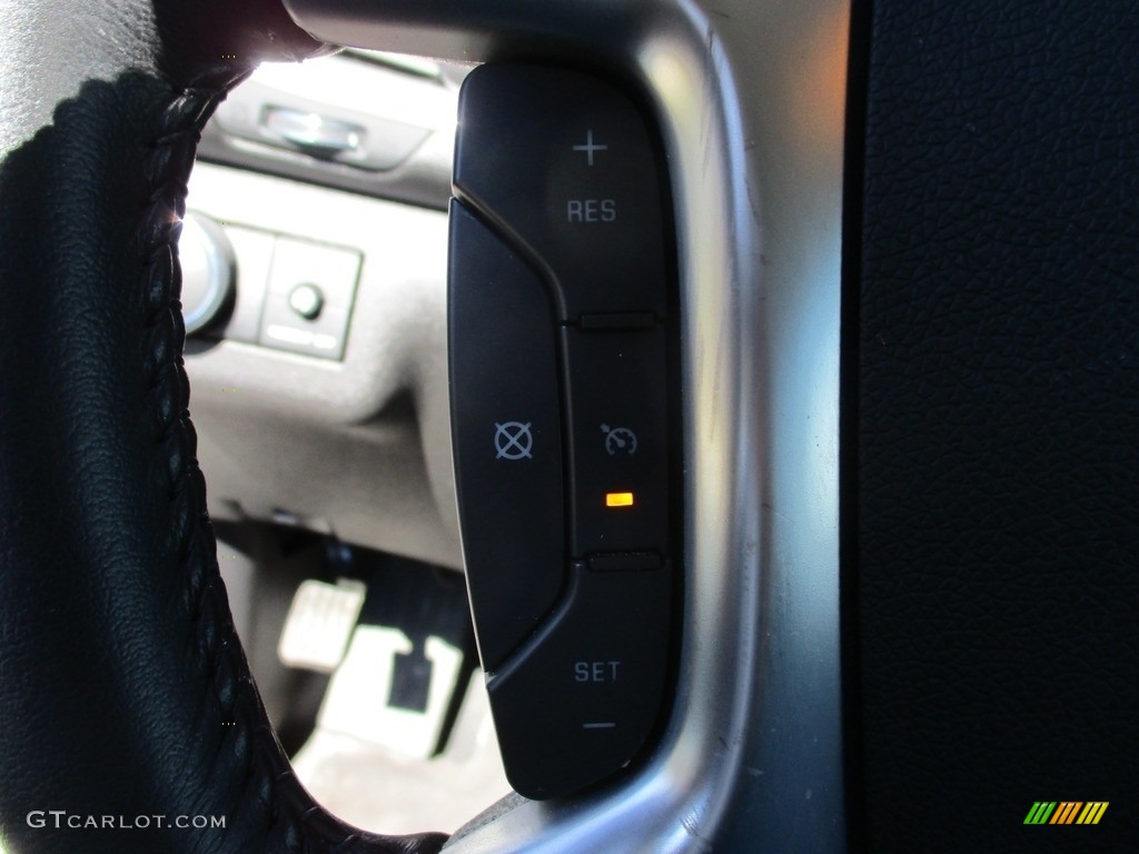 2016 Traverse LT AWD - Summit White / Ebony photo #37