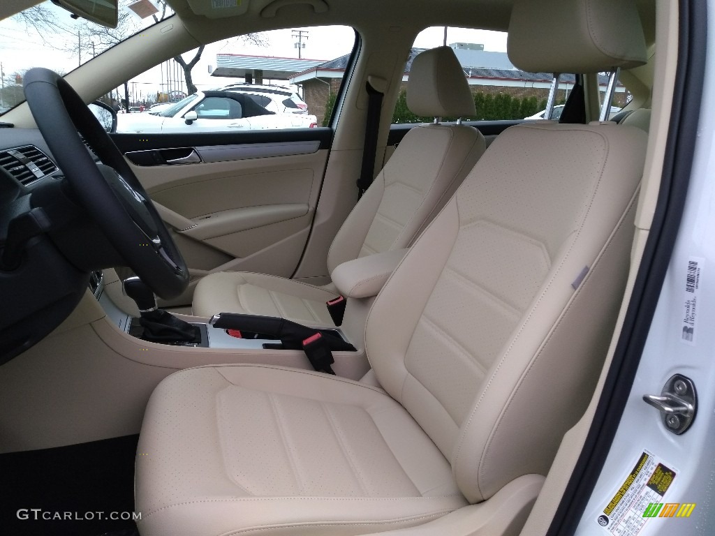 Cornsilk Beige Interior 2019 Volkswagen Passat Wolfsburg Photo #132796583