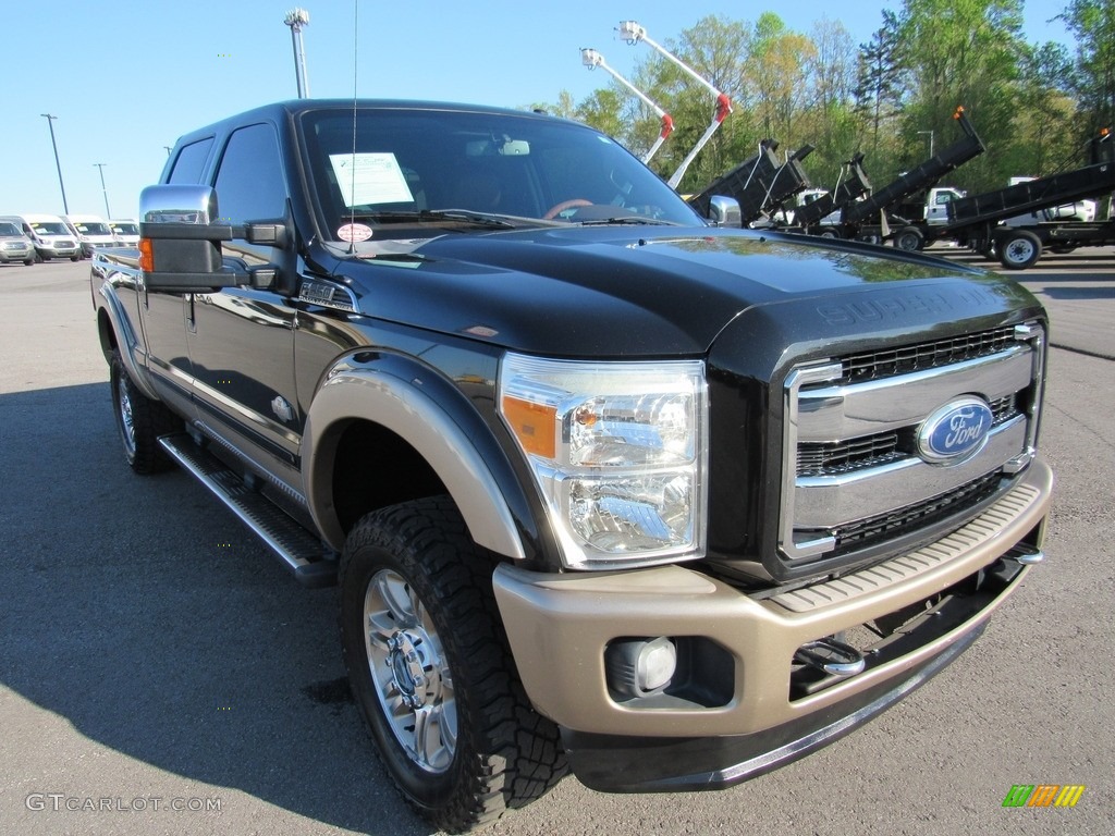 2011 F350 Super Duty Lariat Crew Cab 4x4 - Tuxedo Black / Adobe photo #49