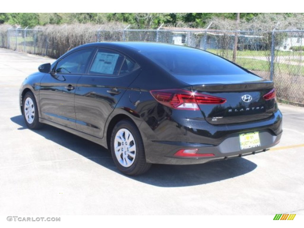 2019 Elantra SE - Phantom Black / Black photo #6