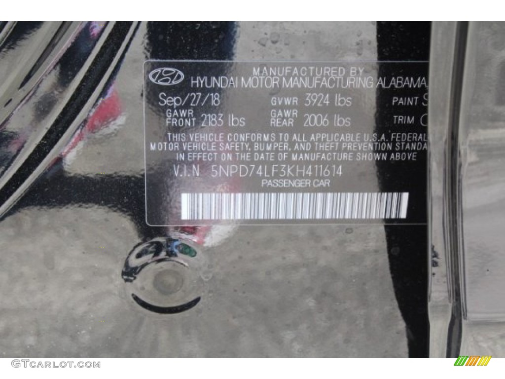 2019 Elantra SE - Phantom Black / Black photo #22