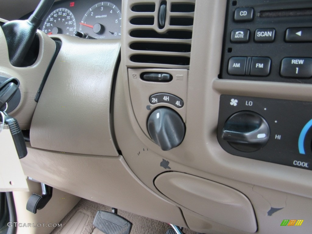 2001 F150 Lariat SuperCab 4x4 - Dark Highland Green Metallic / Medium Parchment photo #22