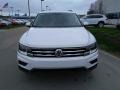 Pure White - Tiguan SE 4MOTION Photo No. 2