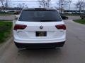 Pure White - Tiguan SE 4MOTION Photo No. 5