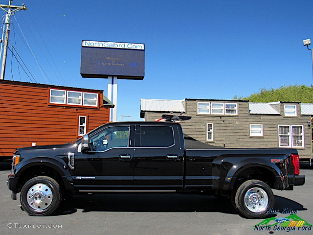 2019 F450 Super Duty Platinum Crew Cab 4x4 - Agate Black / Black photo #2