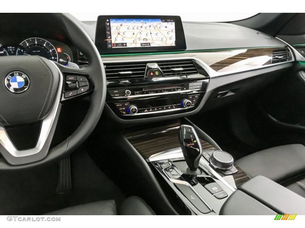 2019 5 Series 530i Sedan - Jet Black / Black photo #5