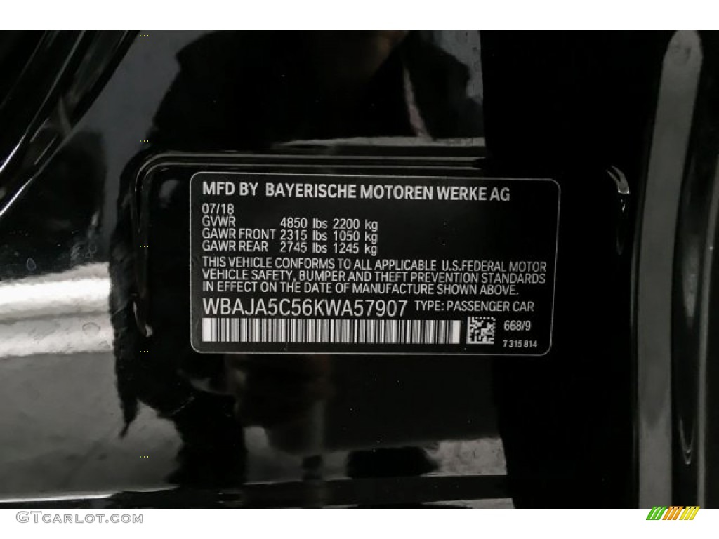 2019 5 Series 530i Sedan - Jet Black / Black photo #22
