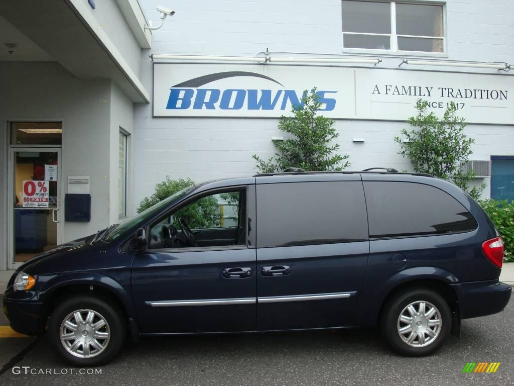 2007 Town & Country Touring - Modern Blue Pearl / Dark Khaki/Light Graystone photo #1