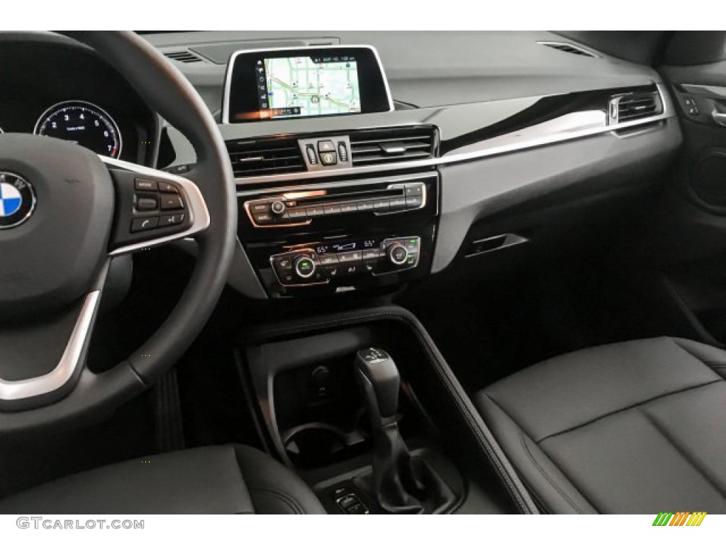 2019 X1 sDrive28i - Jet Black / Black photo #5