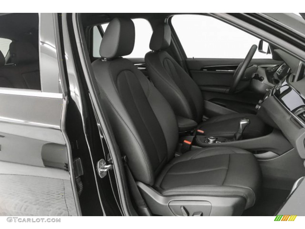 2019 X1 sDrive28i - Jet Black / Black photo #6