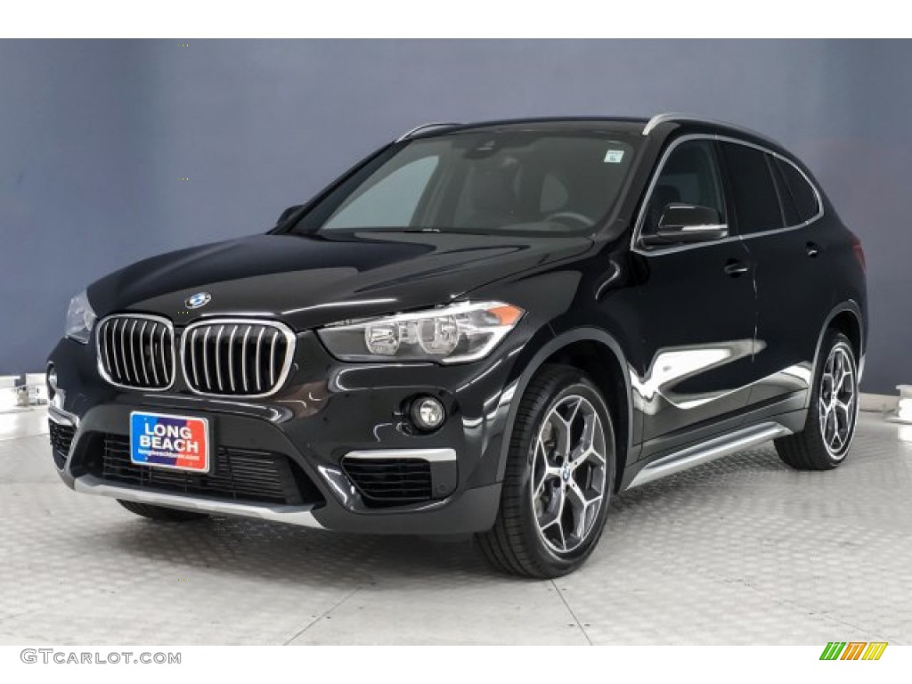 2019 X1 sDrive28i - Jet Black / Black photo #12