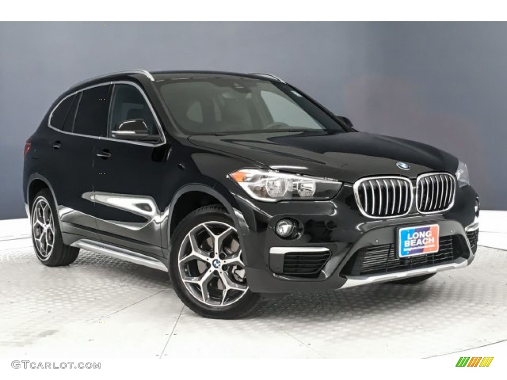 2019 X1 sDrive28i - Jet Black / Black photo #14