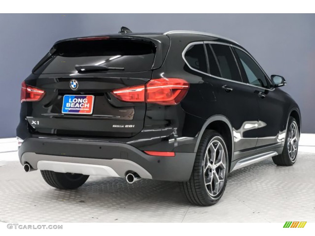2019 X1 sDrive28i - Jet Black / Black photo #17