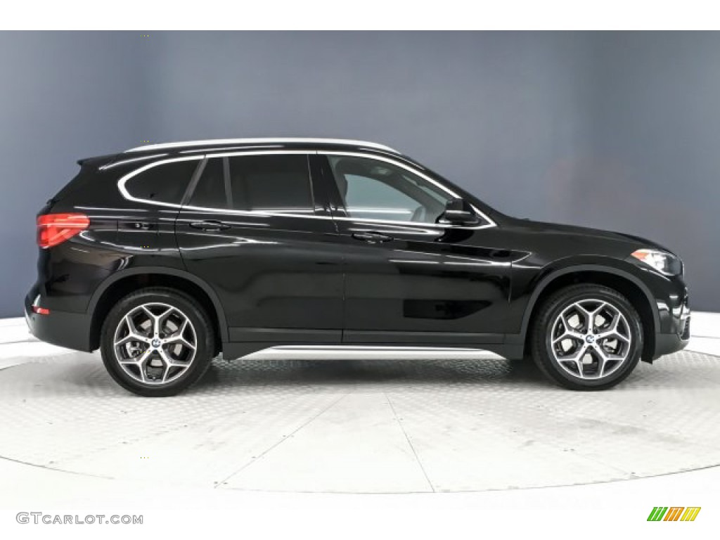 2019 X1 sDrive28i - Jet Black / Black photo #19