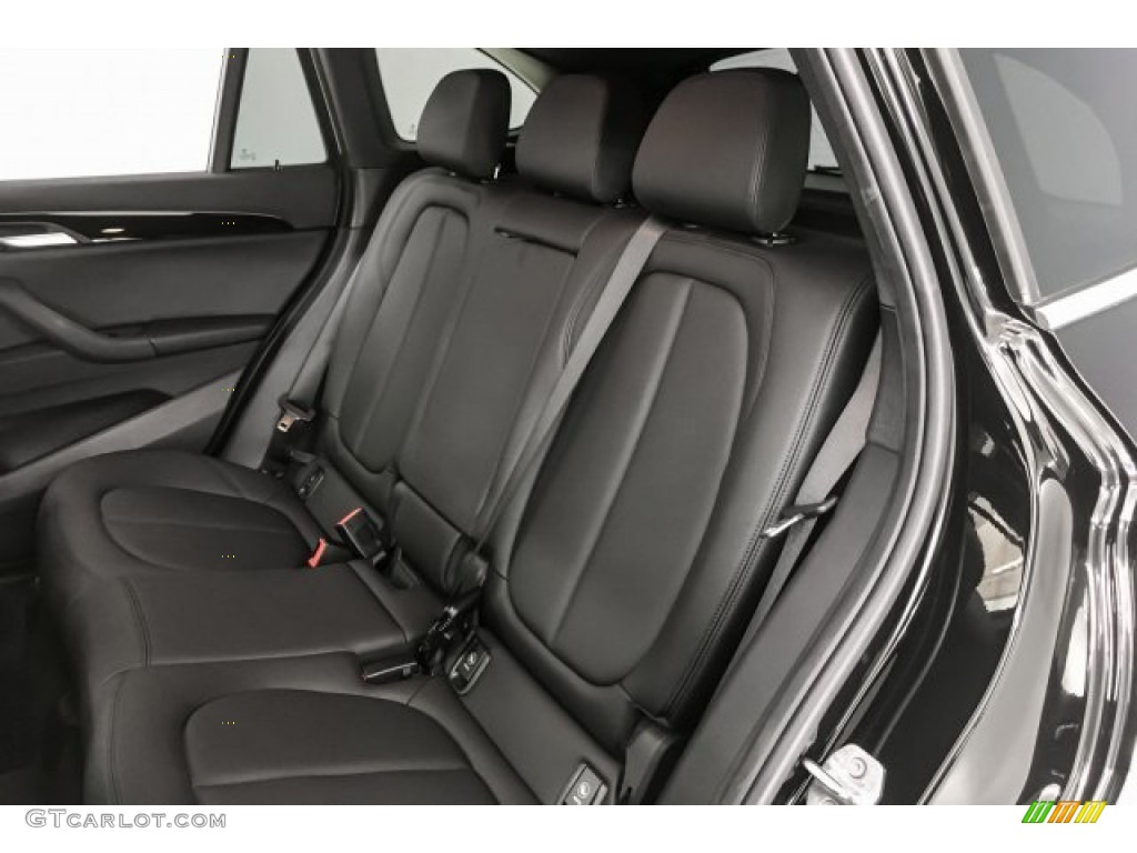 2019 X1 sDrive28i - Jet Black / Black photo #33