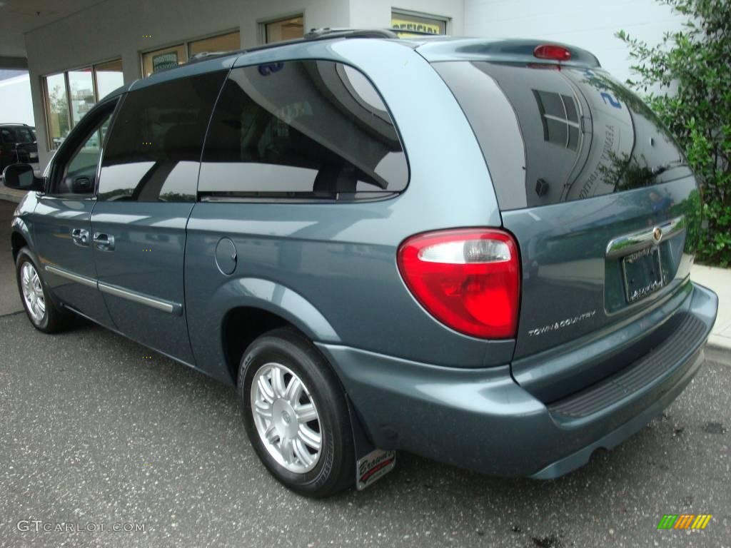 2007 Town & Country Touring - Magnesium Pearl / Medium Slate Gray photo #4