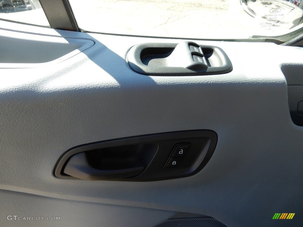 2019 Transit Van 250 HR Long - Oxford White / Pewter photo #17