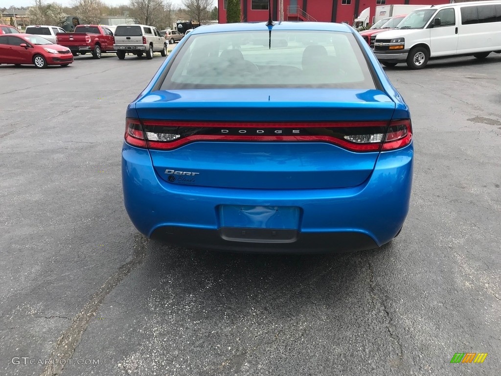 2016 Dart SE - Laser Blue Pearl / Black photo #7