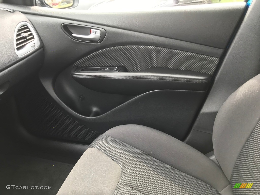 2016 Dart SE - Laser Blue Pearl / Black photo #15