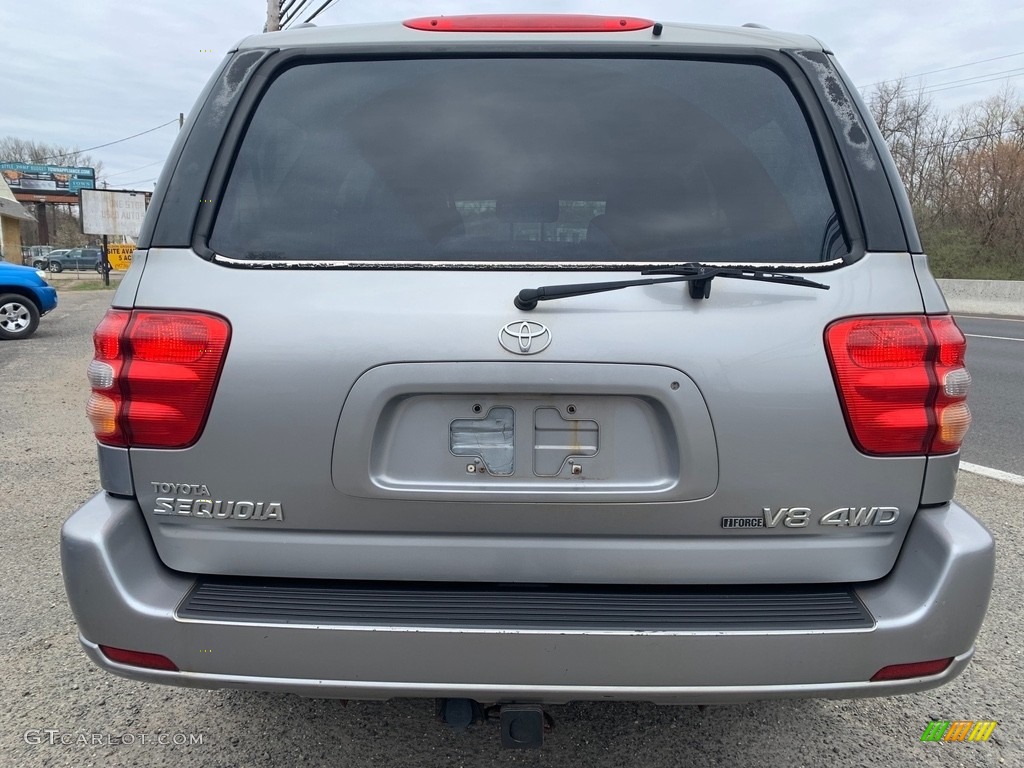 2004 Sequoia SR5 4x4 - Silver Sky Metallic / Oak photo #4