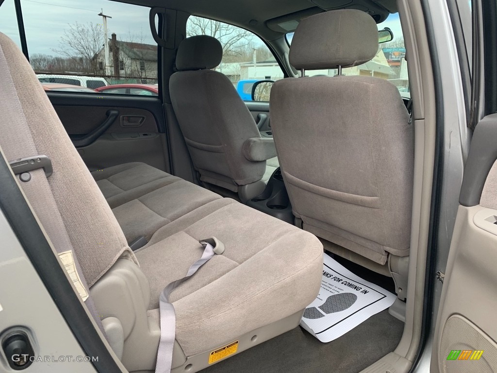 2004 Sequoia SR5 4x4 - Silver Sky Metallic / Oak photo #11
