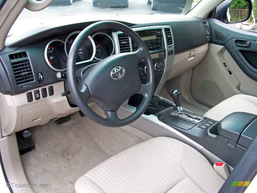 2006 4Runner SR5 4x4 - Natural White / Taupe photo #13