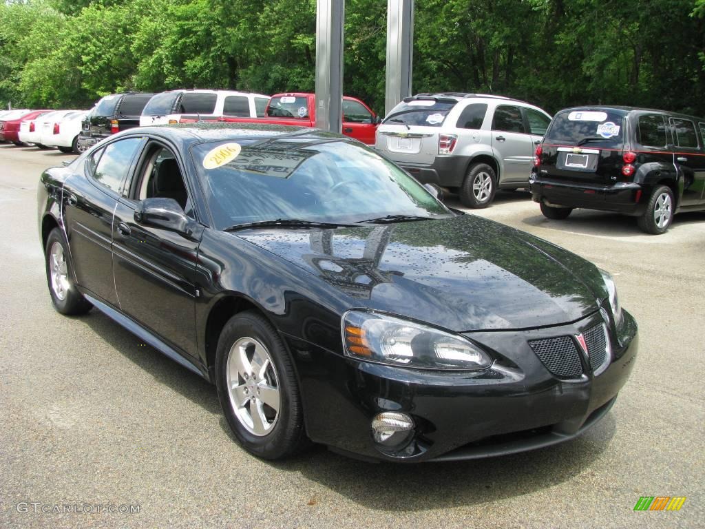 2006 Grand Prix Sedan - Black / Ebony photo #11