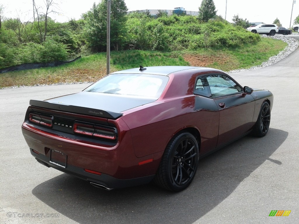 2018 Challenger T/A 392 - Octane Red Pearl / Black photo #5