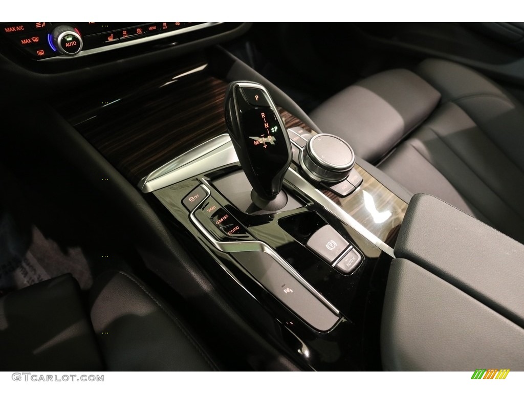2018 5 Series 530i xDrive Sedan - Alpine White / Black photo #16