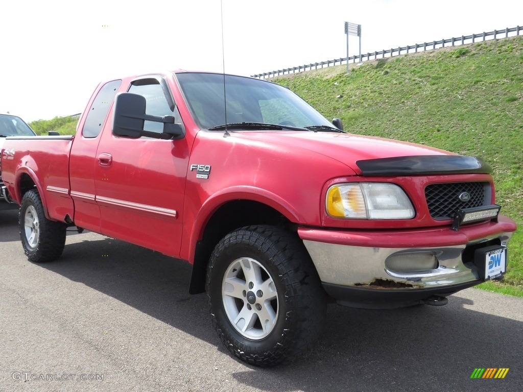 1998 F150 XLT SuperCab 4x4 - Bright Red / Medium Graphite photo #1