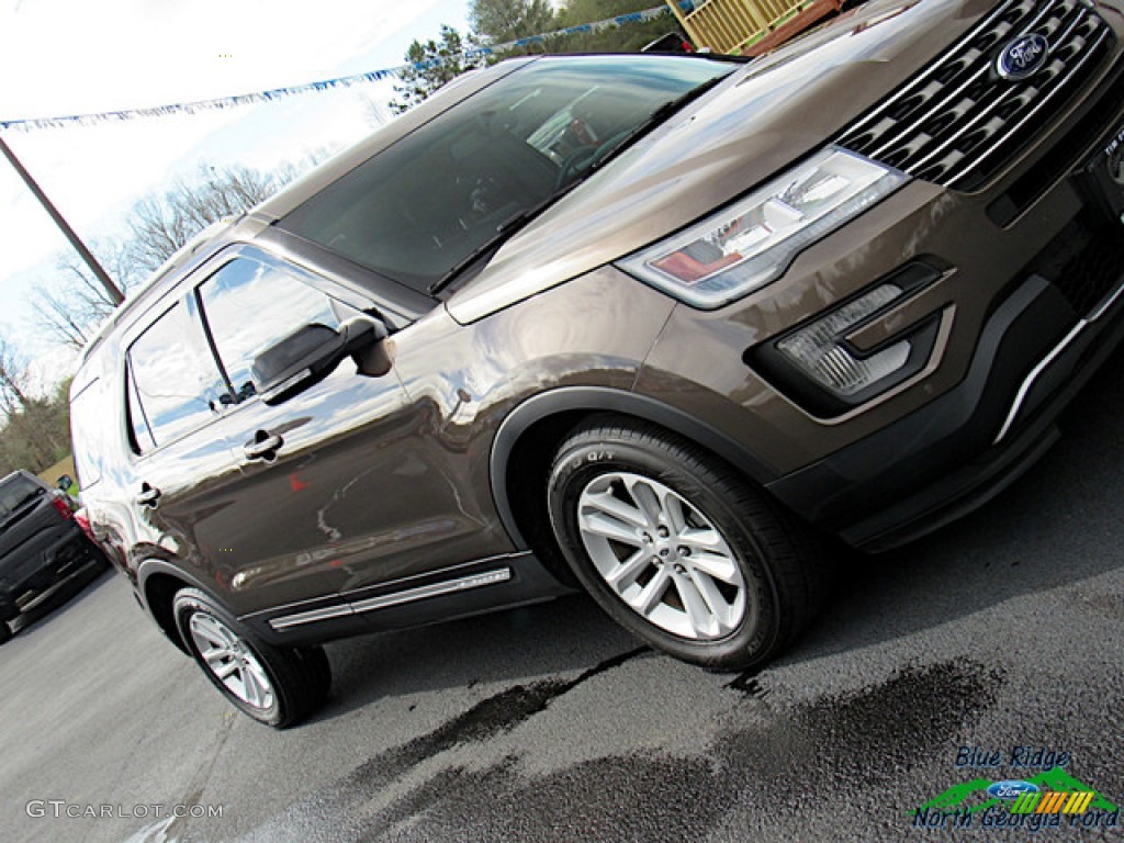 2016 Explorer XLT - Caribou Metallic / Ebony Black photo #34