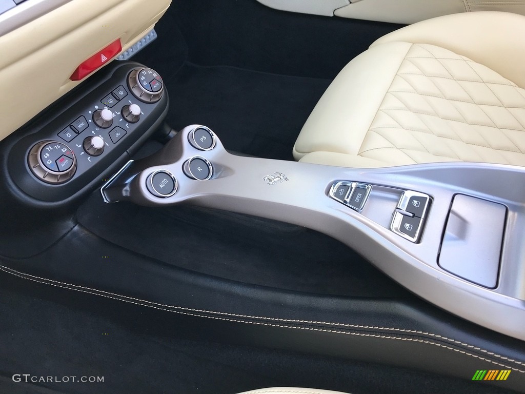 2013 Ferrari California 30 Controls Photo #132838695