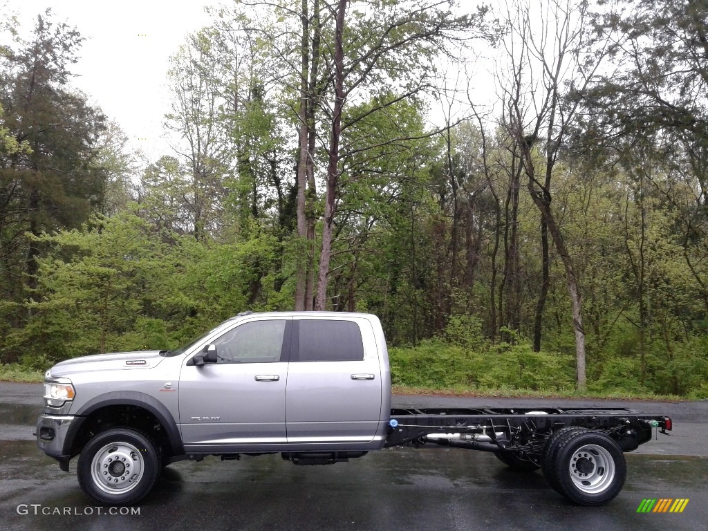 Billet Silver Metallic 2019 Ram 5500 SLT Crew Cab 4x4 Chassis Exterior Photo #132839391
