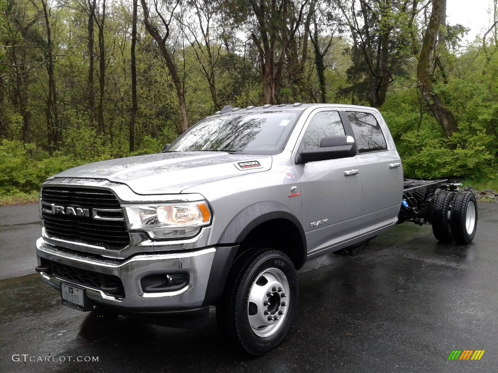 Billet Silver Metallic 2019 Ram 5500 SLT Crew Cab 4x4 Chassis Exterior Photo #132839421