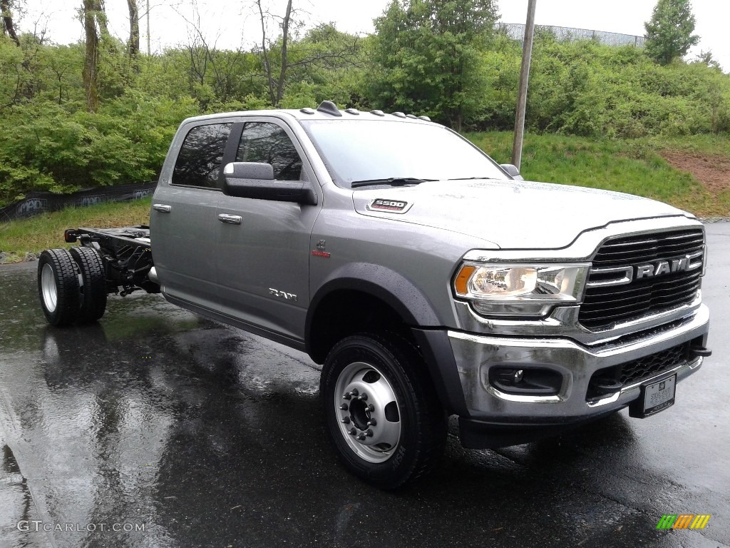 Billet Silver Metallic 2019 Ram 5500 SLT Crew Cab 4x4 Chassis Exterior Photo #132839508
