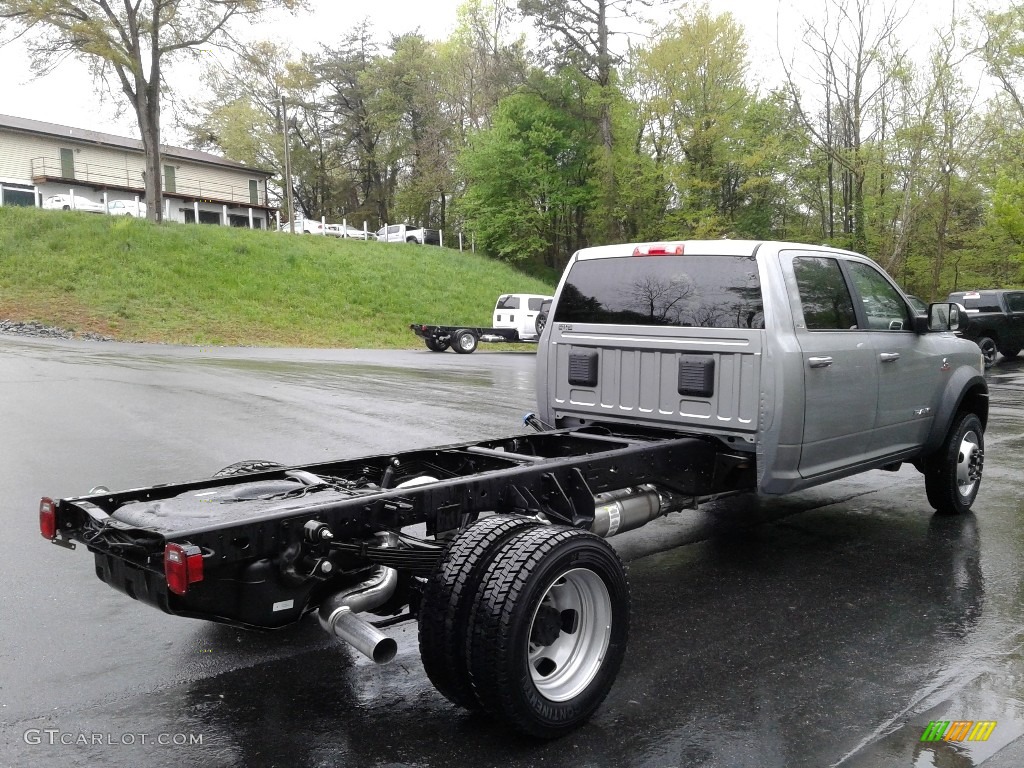 2019 Ram 5500 SLT Crew Cab 4x4 Chassis Undercarriage Photo #132839532