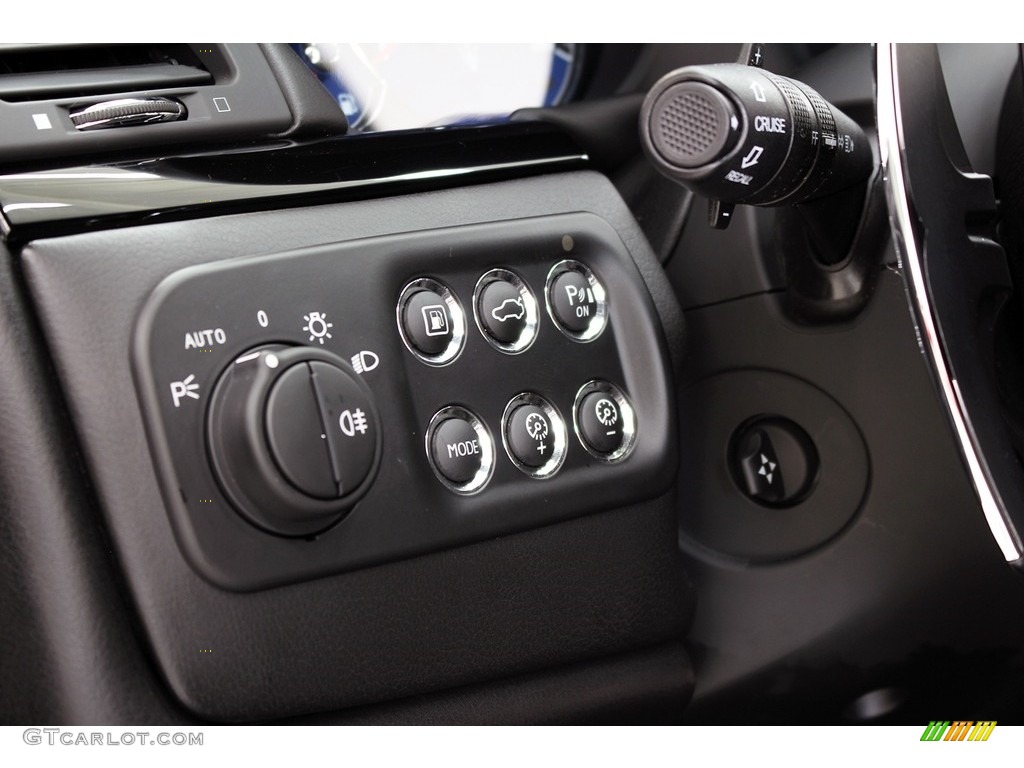 2015 Maserati GranTurismo Sport Coupe Controls Photo #132841545
