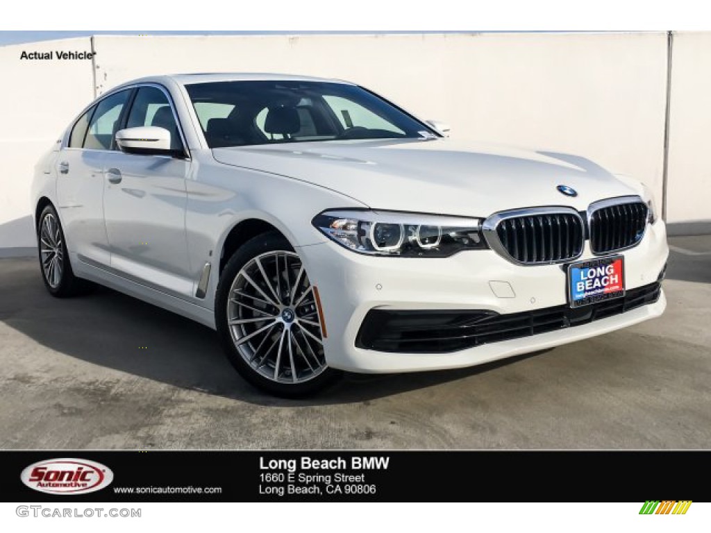 2019 5 Series 530e iPerformance Sedan - Alpine White / Black photo #1