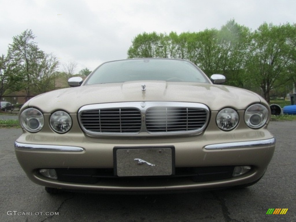 2005 XJ Vanden Plas - Topaz Metallic / Ivory photo #4