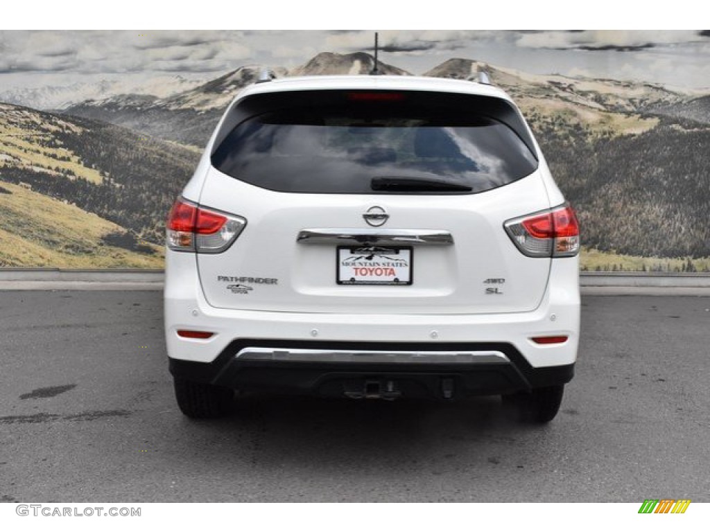2013 Pathfinder SL 4x4 - Moonlight White / Charcoal photo #8