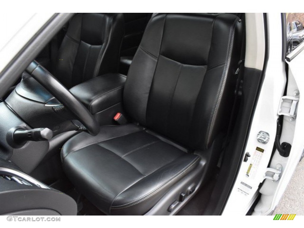 2013 Pathfinder SL 4x4 - Moonlight White / Charcoal photo #12