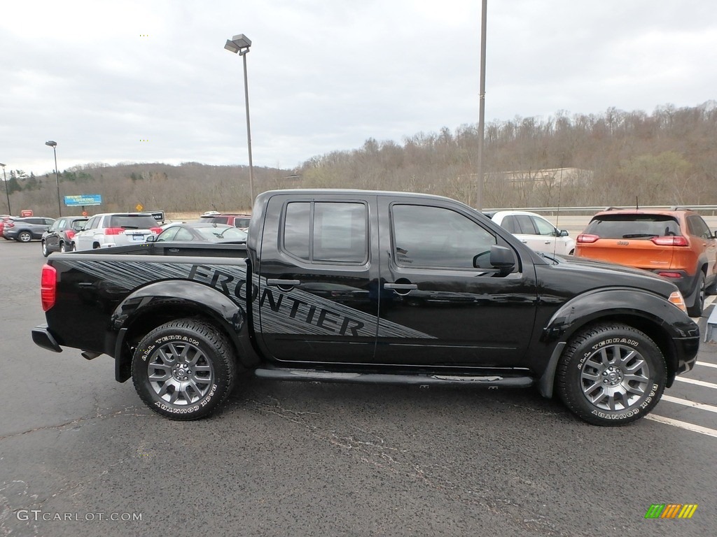 2012 Frontier SV Crew Cab - Super Black / Steel photo #5