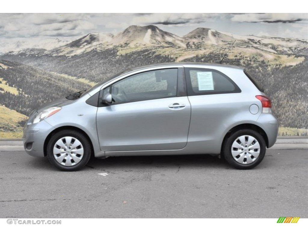 2011 Yaris 3 Door Liftback - Silver Streak Mica / Dark Charcoal photo #6
