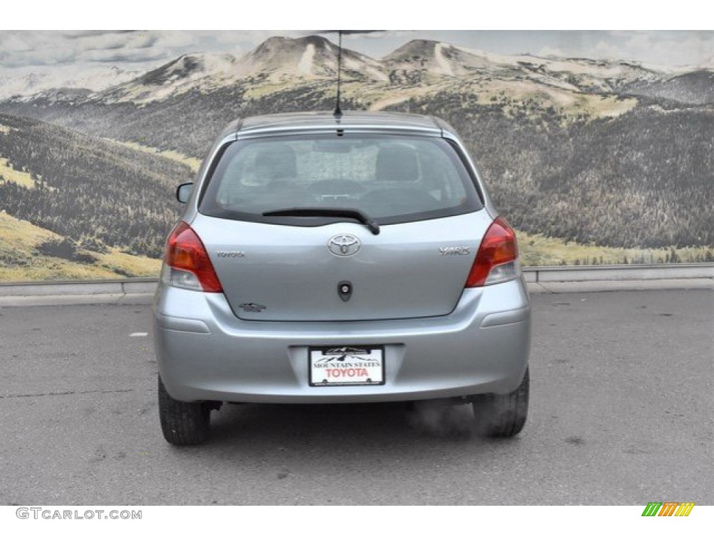 2011 Yaris 3 Door Liftback - Silver Streak Mica / Dark Charcoal photo #8