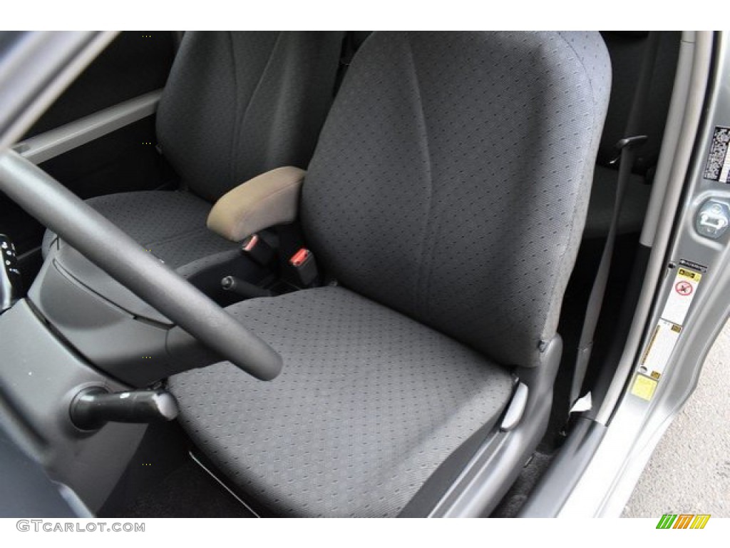 2011 Yaris 3 Door Liftback - Silver Streak Mica / Dark Charcoal photo #12