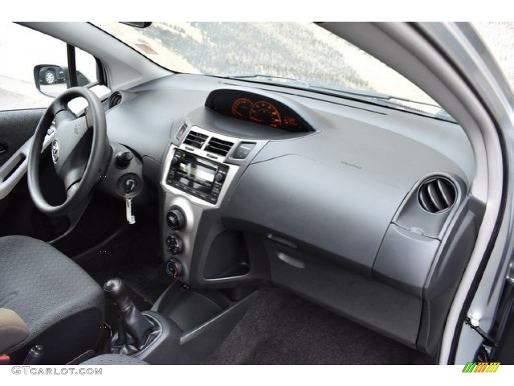 2011 Yaris 3 Door Liftback - Silver Streak Mica / Dark Charcoal photo #16